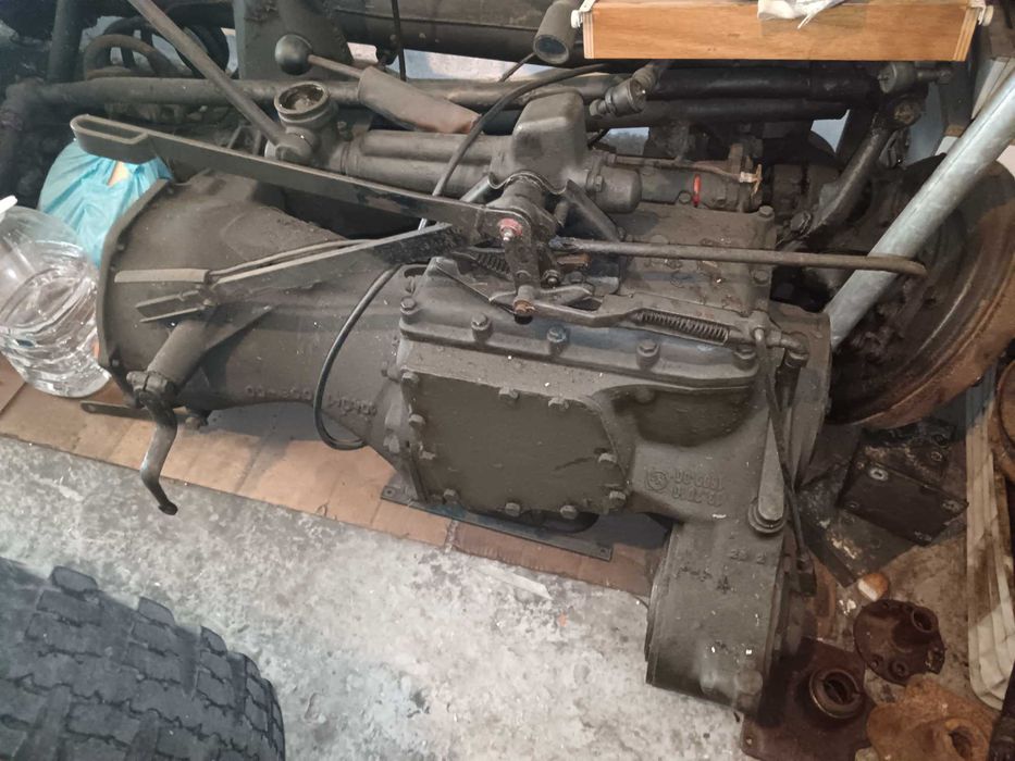 Caixa de velocidades e caixa de transferência UNIMOG 404