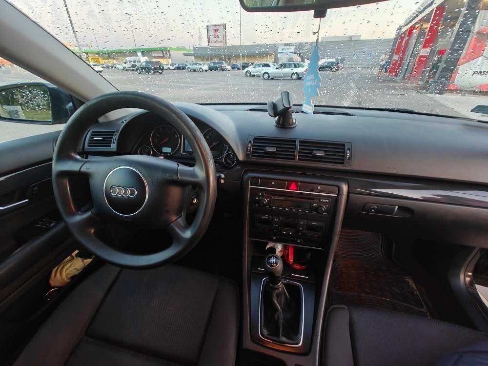 Sprzedam Audi a4 b6 2.0 130km LPG
