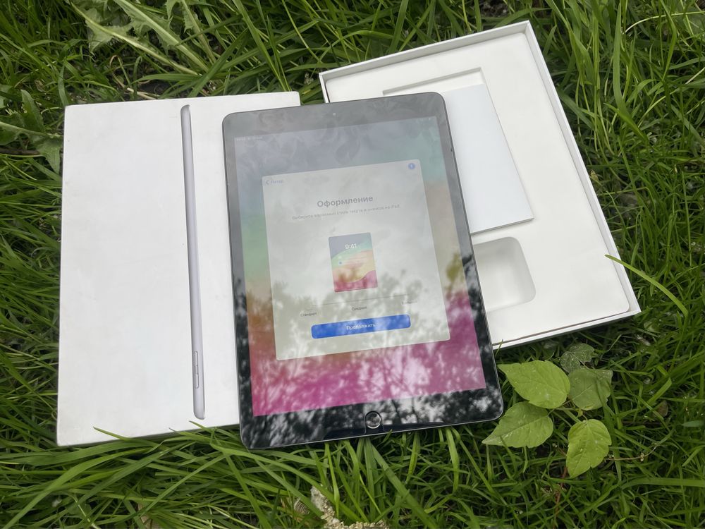 продам apple ipad 8 generation wi-fi 32gb