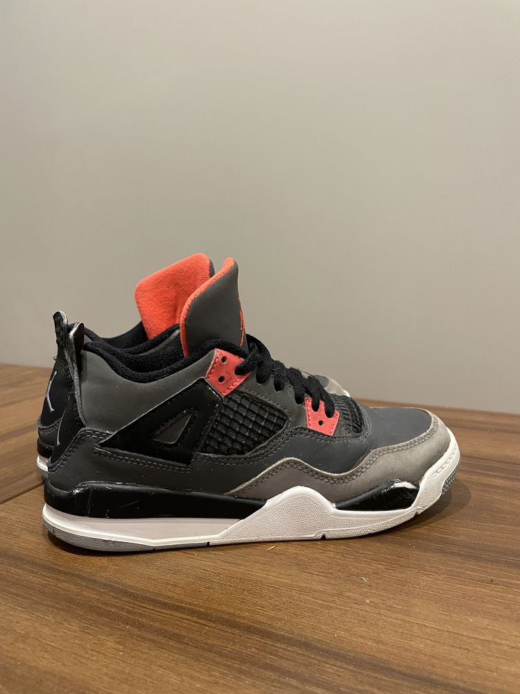 Кросівки Nike Jordan 4