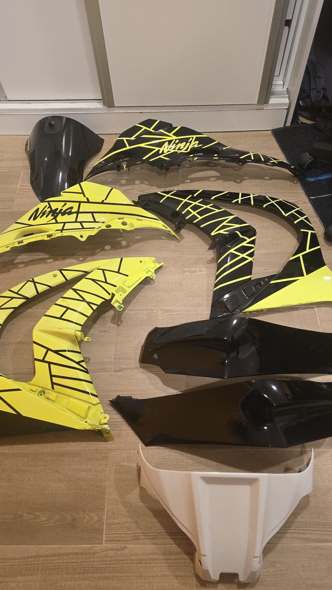 Zx10r fairings e escape com colectores originais