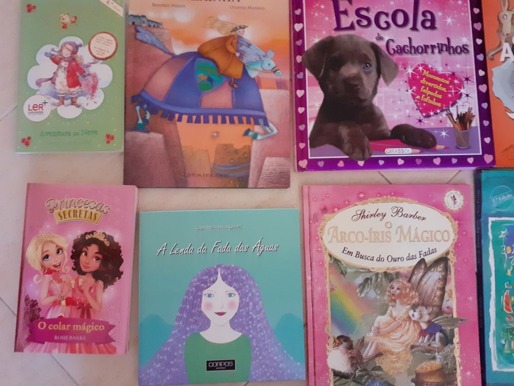 Livros infantis diversos títulos