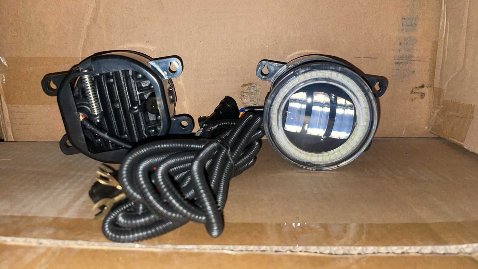 ПТФ LED линзы с ангельскими глазками Jeep Ford Fiat Compas