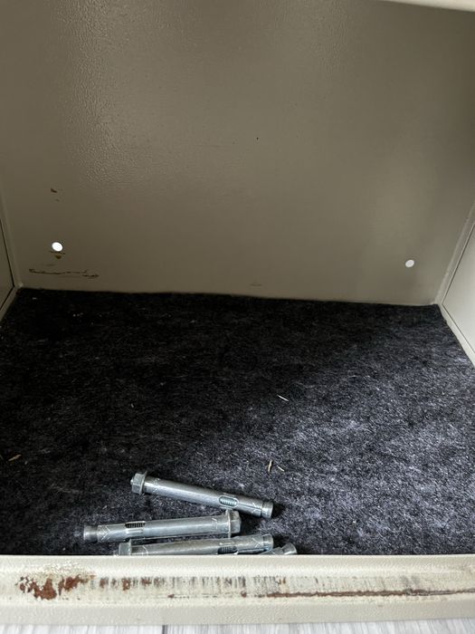 Сейф на електронному замку