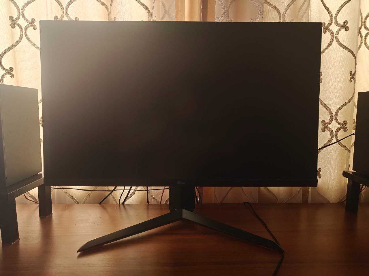 LG UltraGear 27GP850-B Nano IPS / 180Hz Overclock / 1 ms GtG