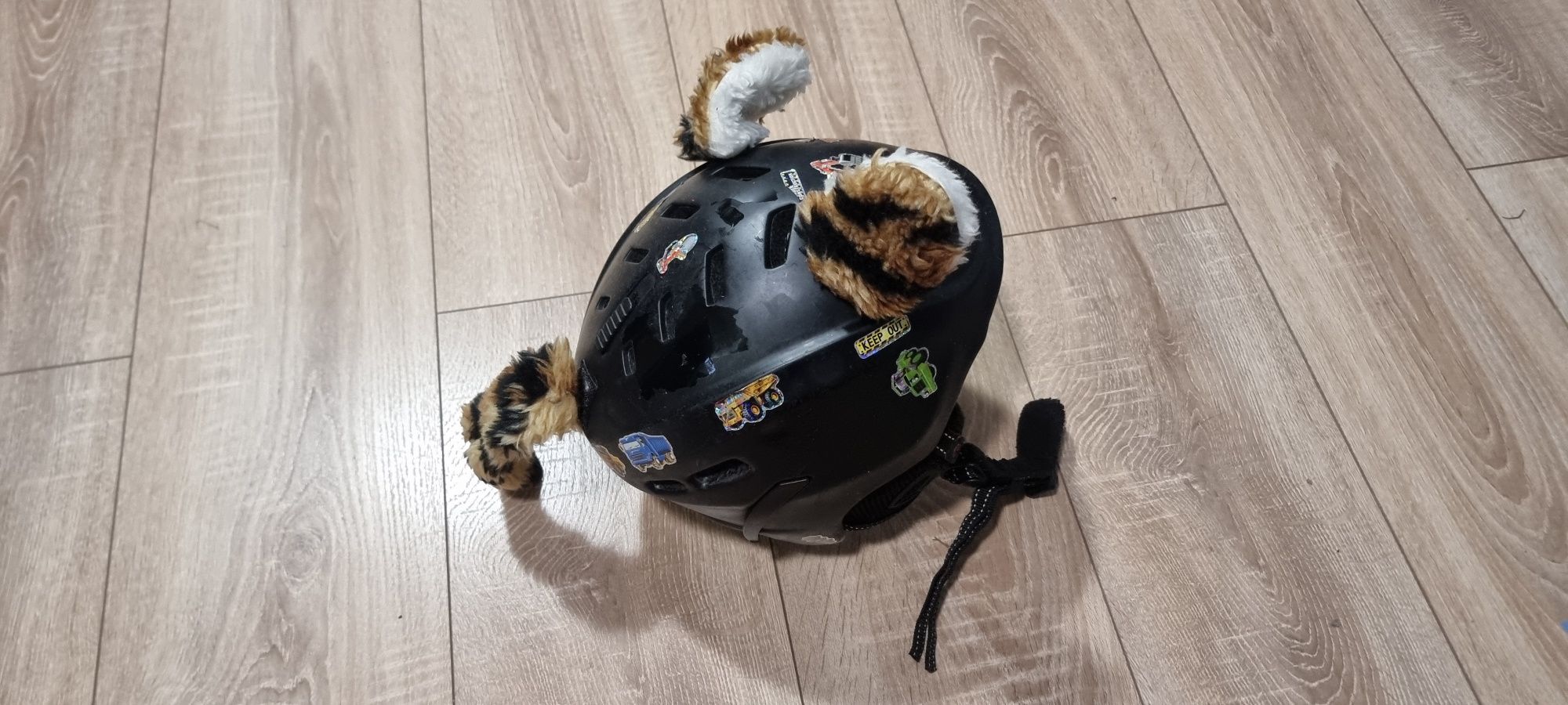 Kask narciarski dla dzieci 4-8 lat obwód 55,5 cm