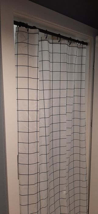 Zasłona pod prysznic z drążkiem