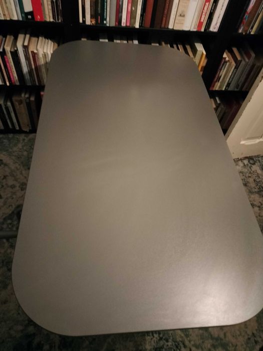 Secretaria Segrare (Ikea) elevatória, como nova.