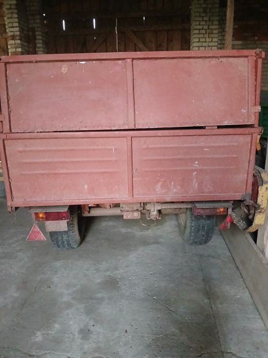 Sprzedam rozrzutnik 3T w orginale