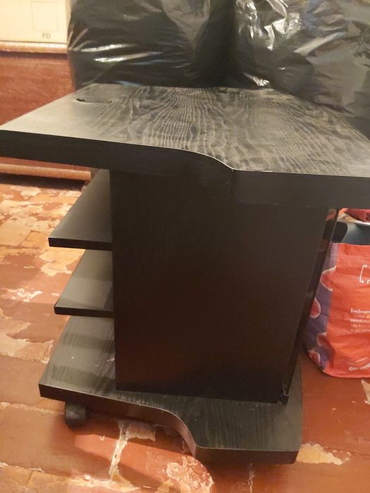 Mesa de apoio ou móvel de TV