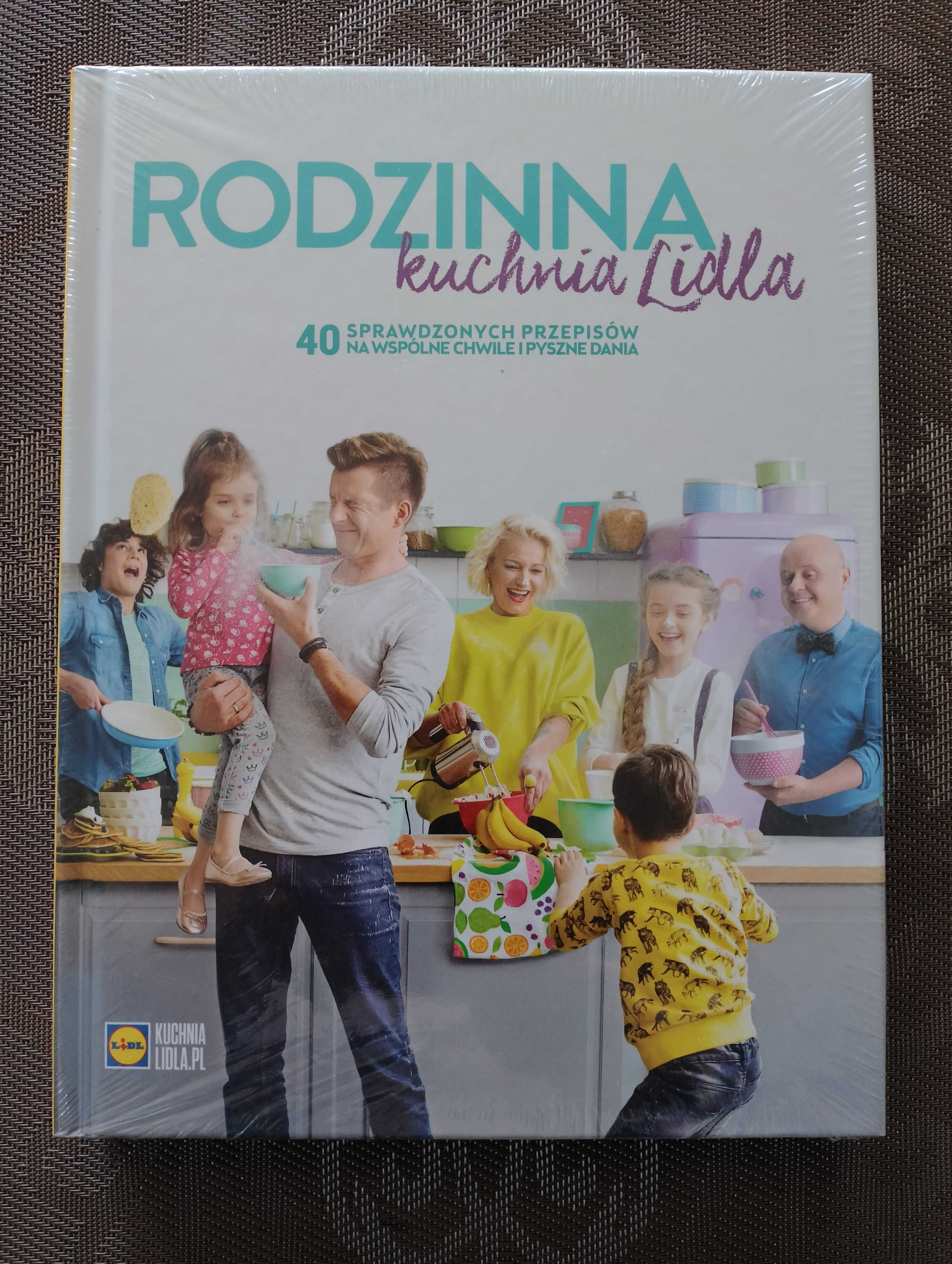 Lidl-książki 3 sztuki.