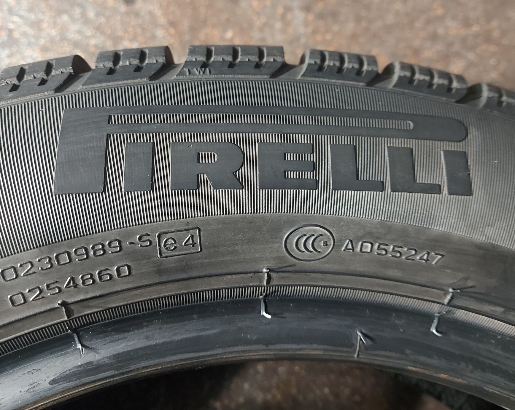 2x 175/65R15 Pirelli SnowControl Serie 3  Winter 190