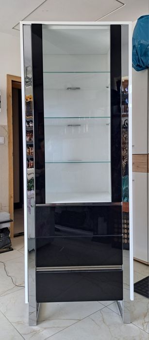 Sprzedam nowoczesne meble drewniane na wysoki połysk