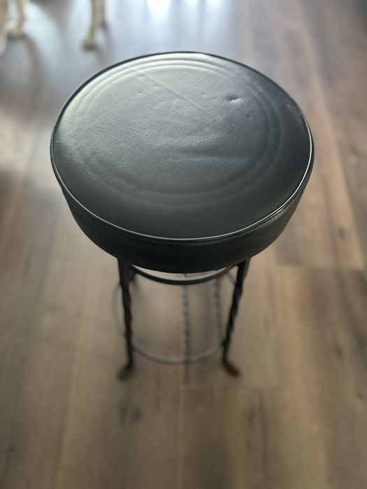 Stołek do Kontrabasu