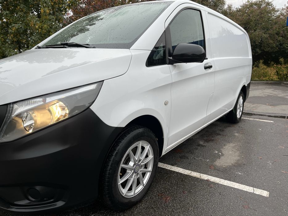 Mercedes Vito 111 Long campvan