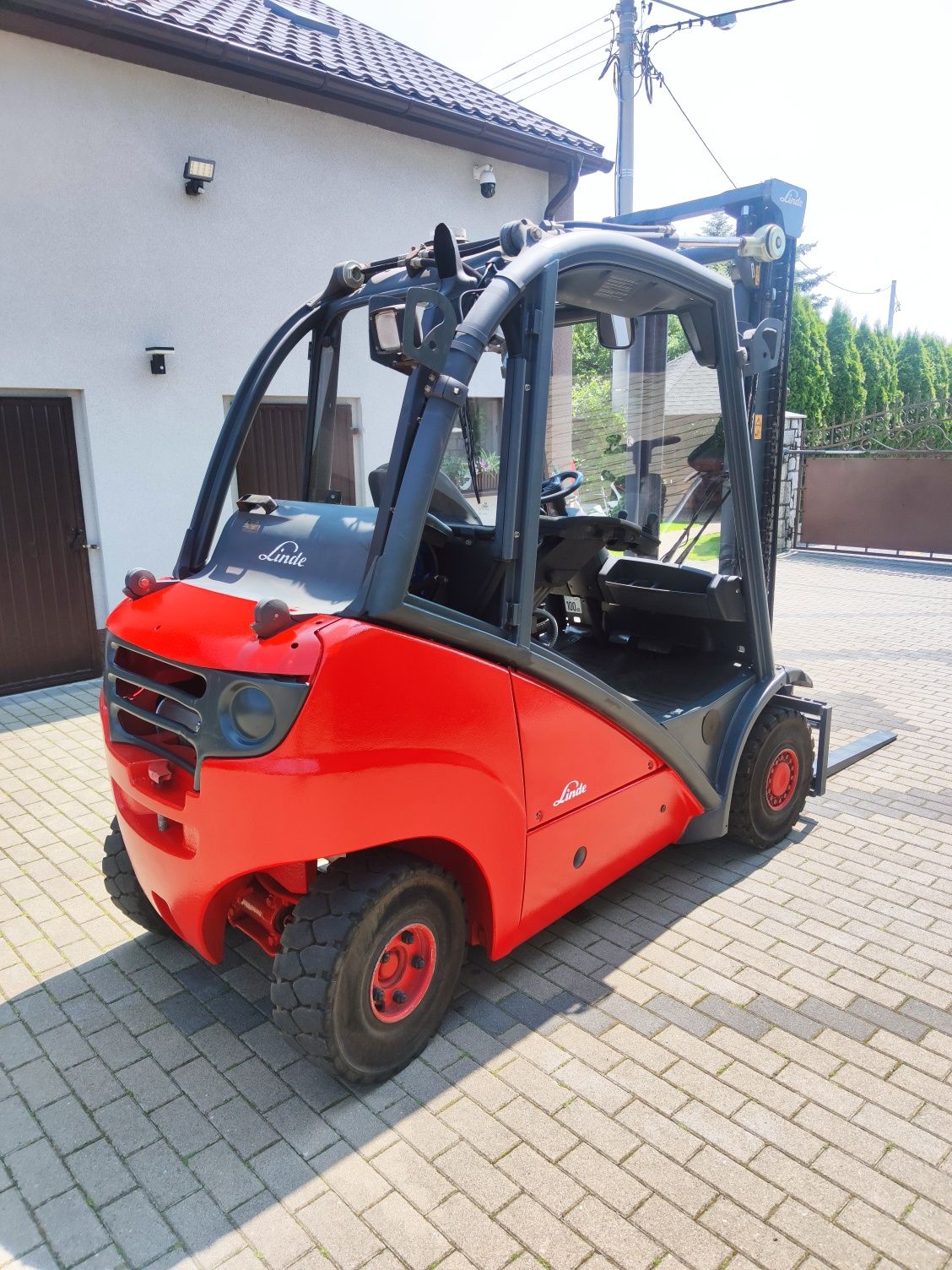 Wózek widłowy Linde H25 z    UDT