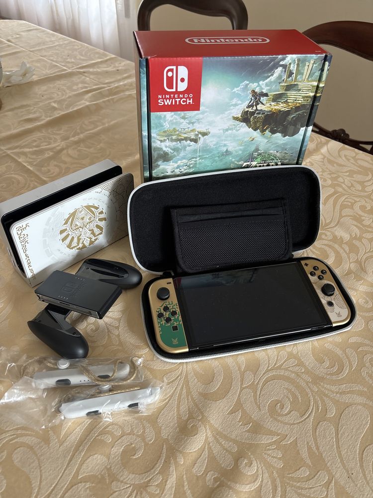 Nintendo Switch OLED Edição Tears of the Kingdom