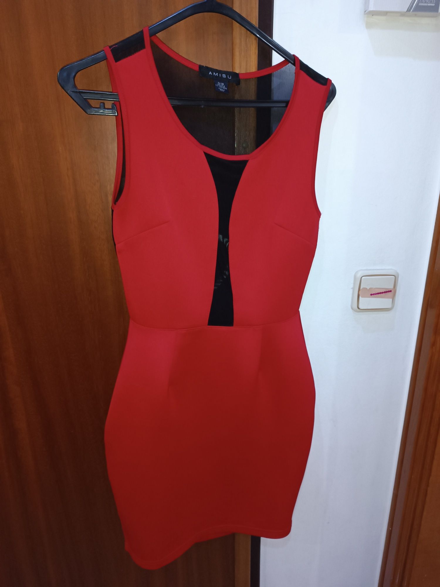 Vestido curto tamanho 36