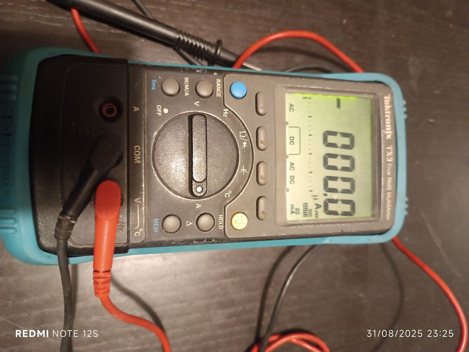 Multímetro Digital Tektronix TX3