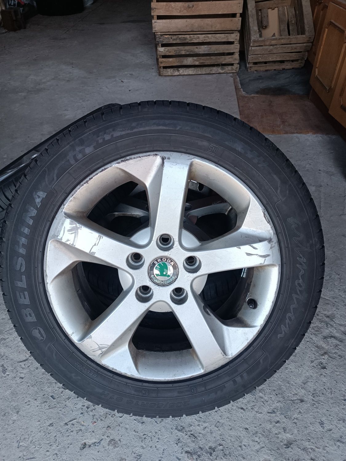 Продам шины Белшина 205/55/R16 + диски, продажа только комплект