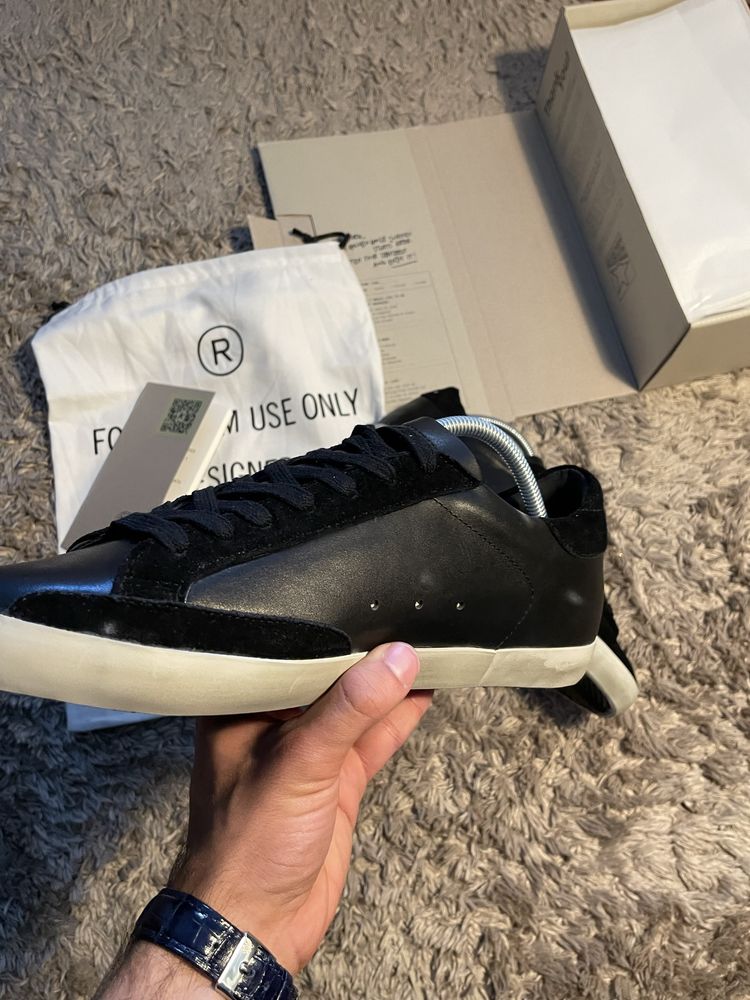 Golden goose superstar