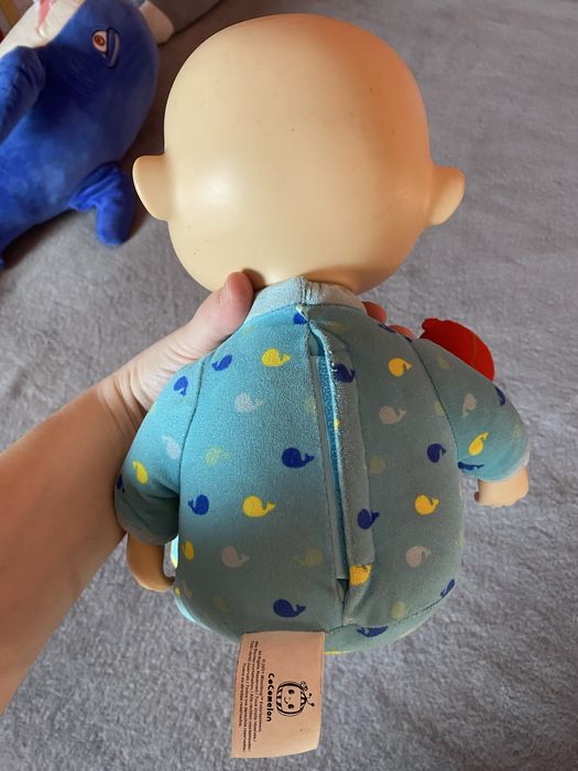 Іграшка Cocomelon розмовляє