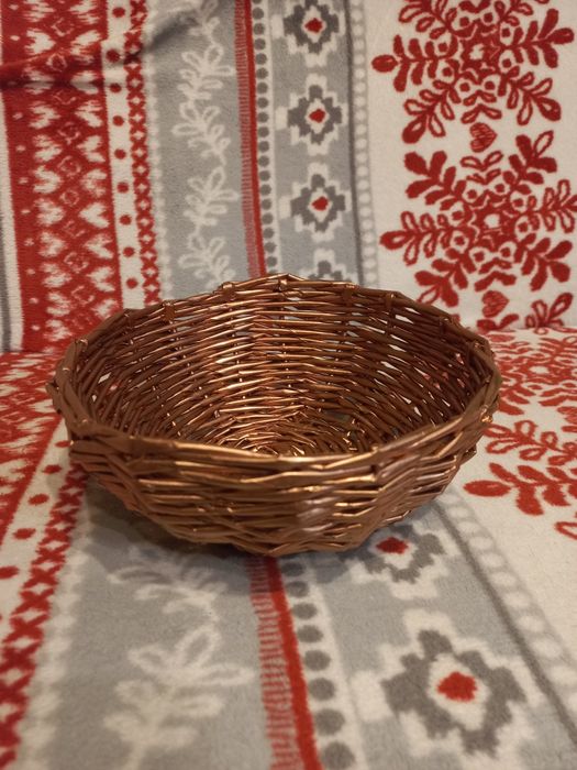 Koszyk wiklinowy/miska ( wiklina papierowa )