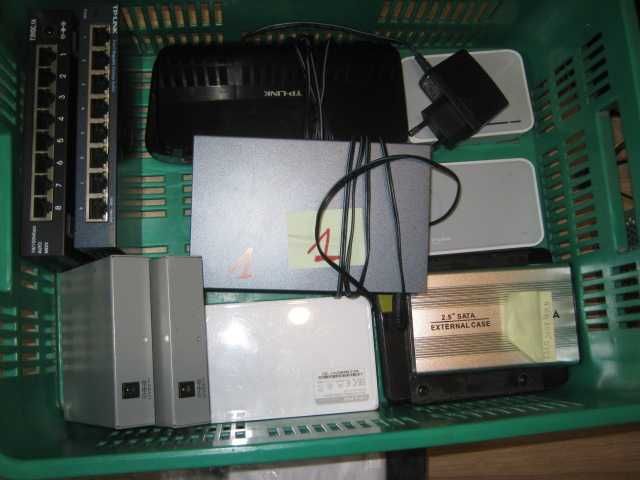 Sprzedam komputer stacjonarny ,kable, złącza, wentylator