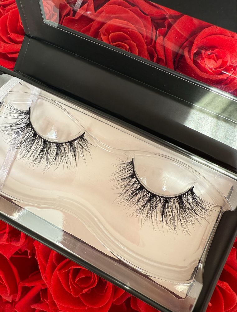 Rzęsy na pasku Lilly Lashes kocie oko model Mink J_make_up