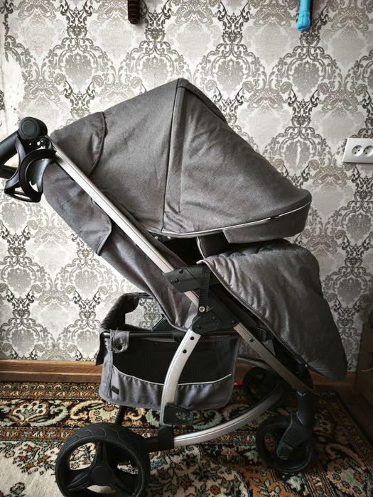 Детская коляска Vista.
