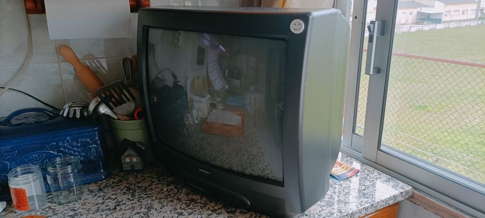 TV Mitsay a funcionar perfeitamente