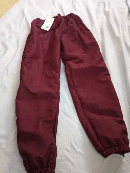 Nowe spodnie dresowe R. 9,10 lat