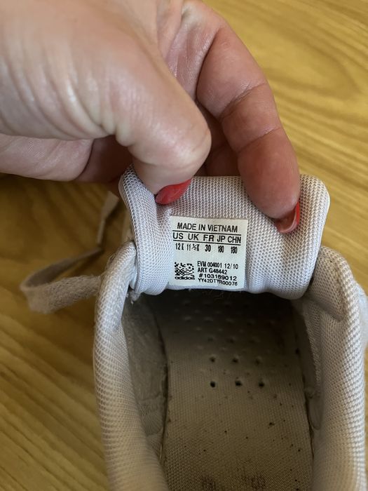 Продам кросівки