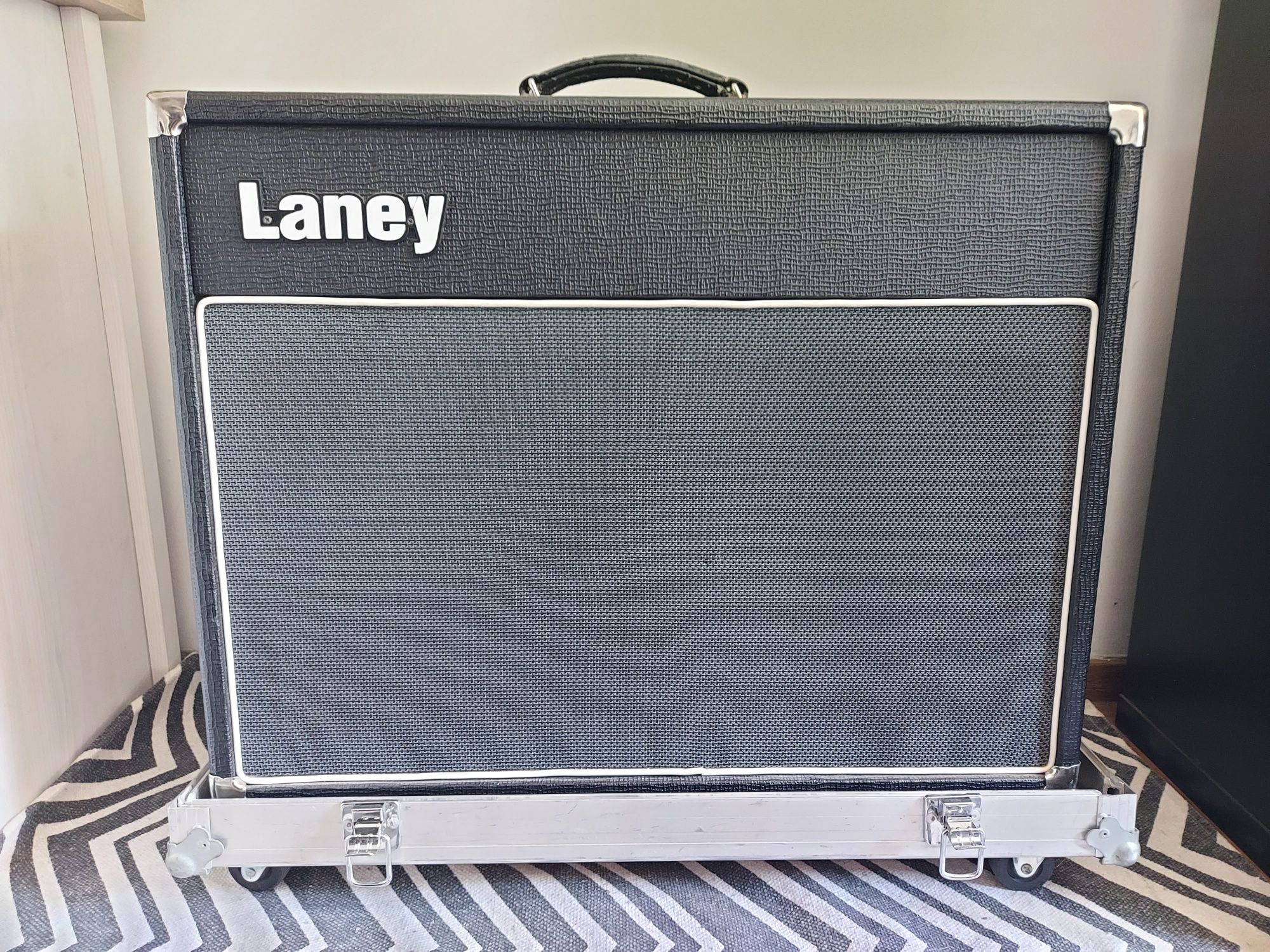 Laney VC30 2x12 combo lampowe + twardy CASE na kółkach
