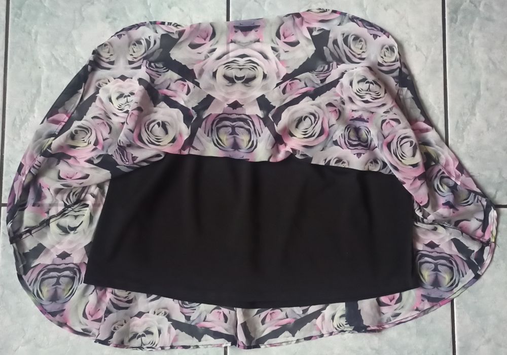 Spódniczka dziewczęca róże.