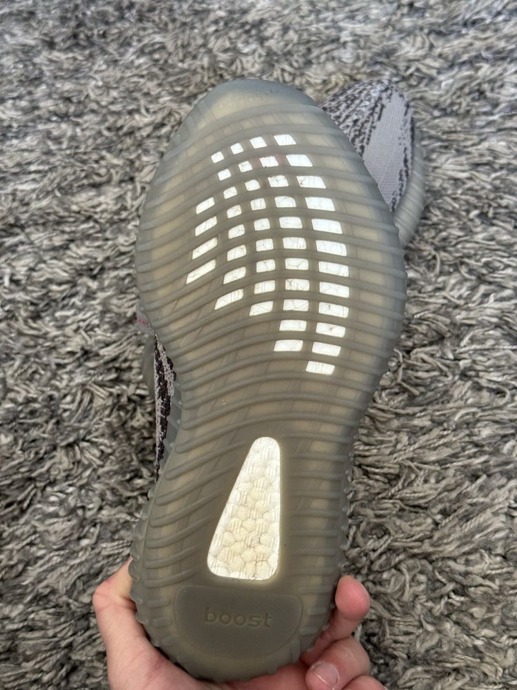 Кроссовки adidas Yeezy Boost 350 V2 Beluga 2.0