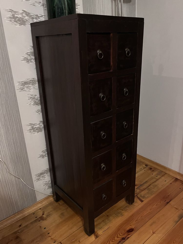 Ciemnobrązowa szafka apteczna