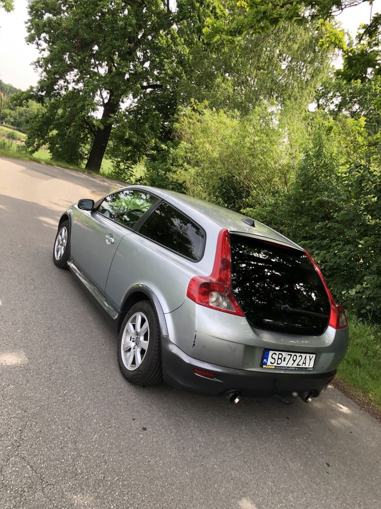 ZAMIANA Volvo C30 R-Design 2.0 HDI 2007r HAK XENON ZAMIANA