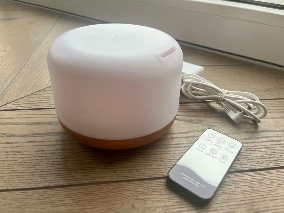 Nawilżacz powietrza z pilotem i 5 kolorami LED