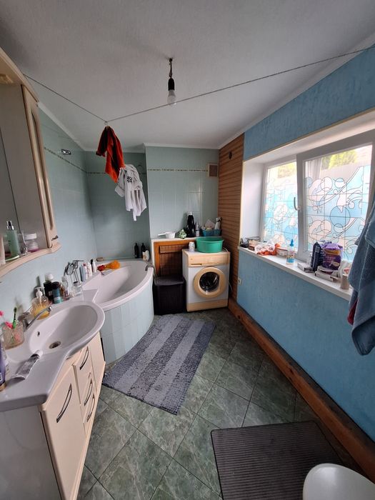 Продаю частину будинку  вул. Хрещатик