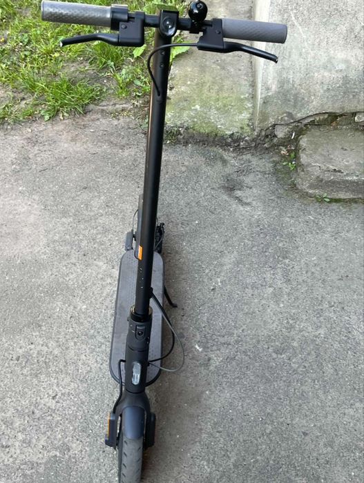 Продам електросамокат з гарантією Xiaomi MI electirc scooter 15