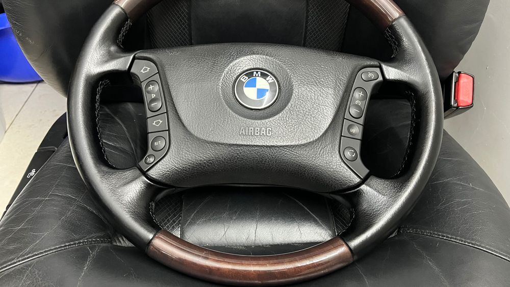 Руль е38 е39 е53 рестайл
BMW OEM Wood & Leather E38 E39 E46 E53