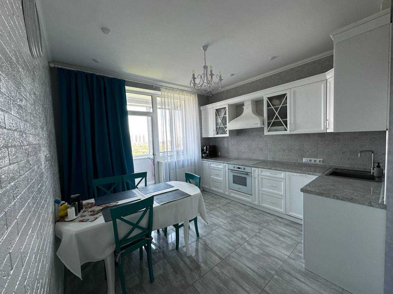 Продажа   2-х комнатной  в Центре.
ЖК «Мандарин» Канатная  .Программы.