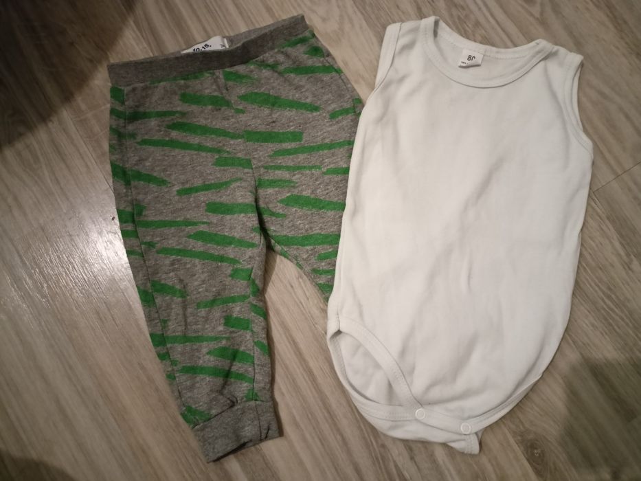 Zestaw spodnie i body 74/80