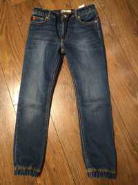 Spodnie jeansowe jogerry chłopięce r. 152