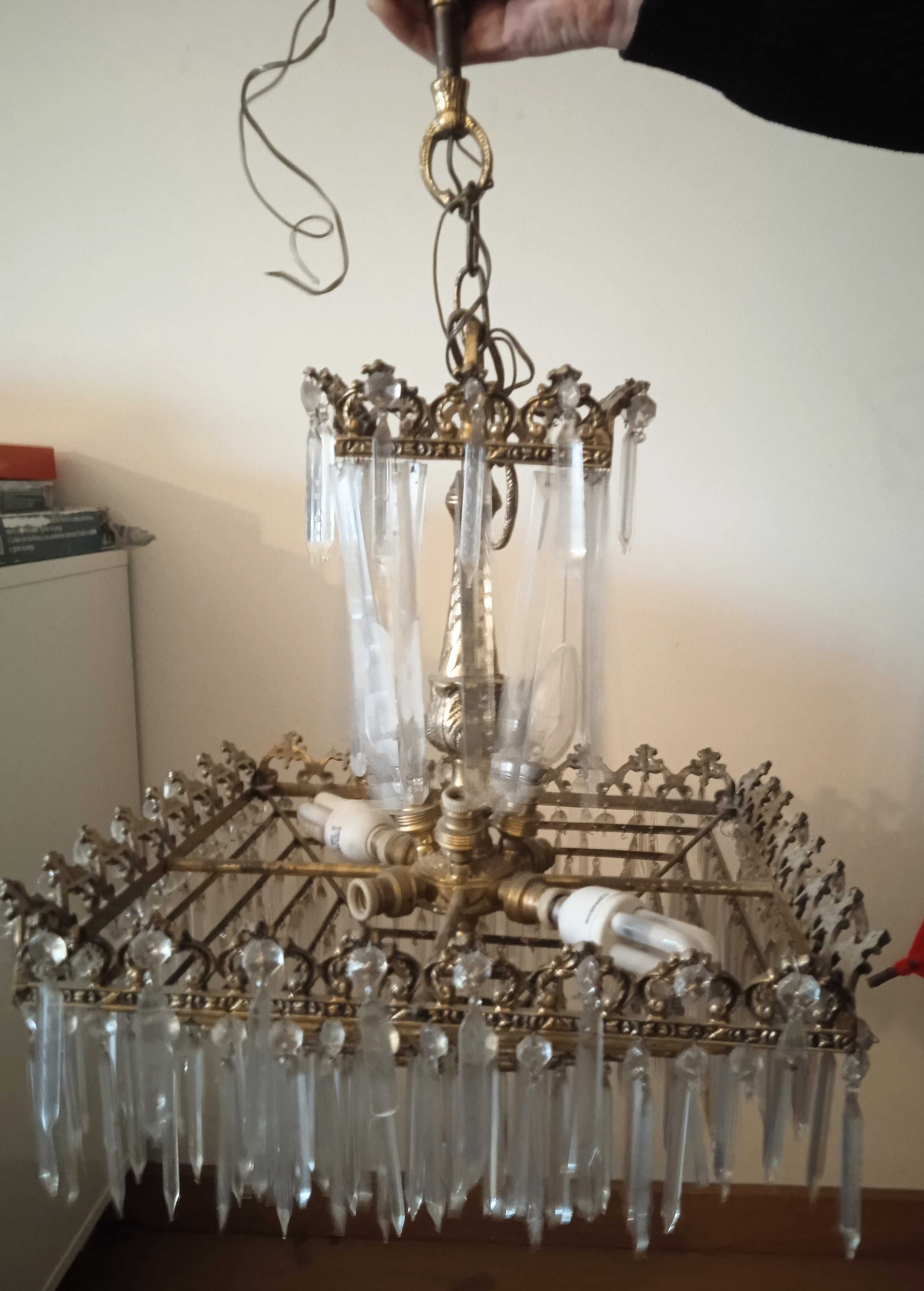 Lustre de cristal antigo