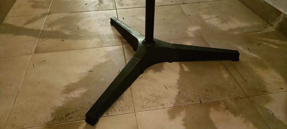 Árvore de natal a imitar pinheiro