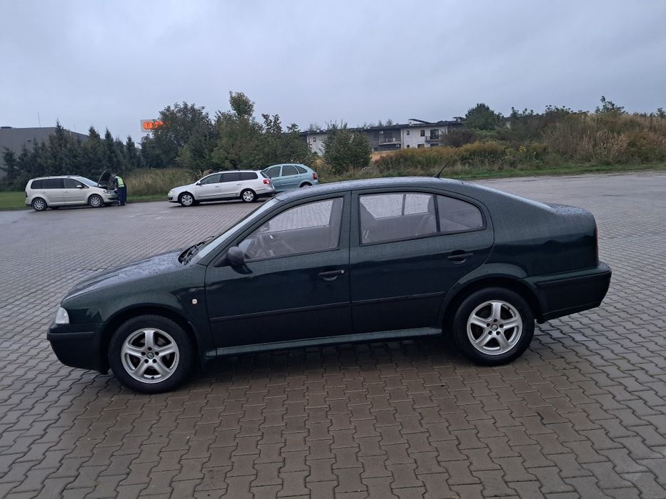 Sprzedam Skode Octavie 1.4 benzynka