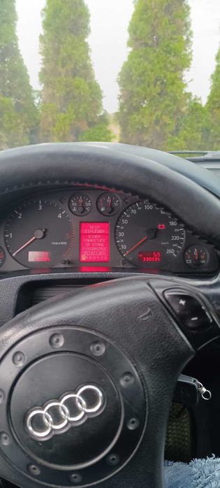 Автомобіль Audi A6C5