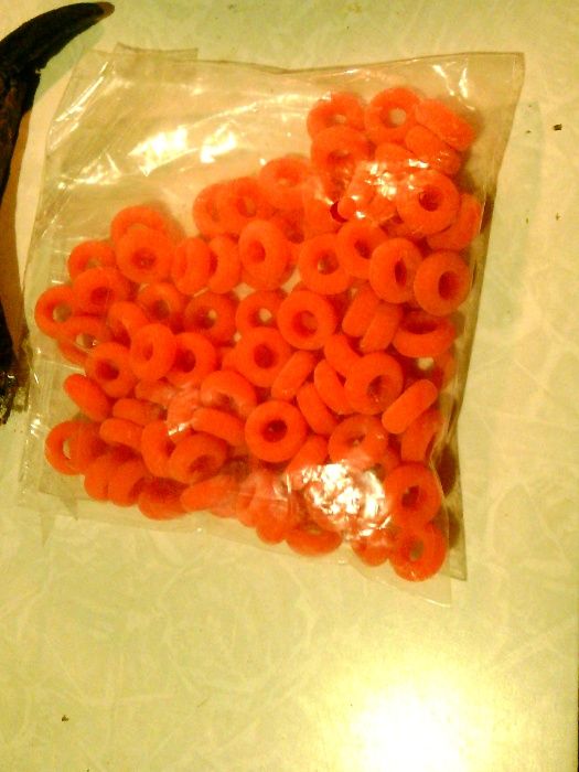 Гумки, резинки, латексні кільця для обезрожування і кастрації.